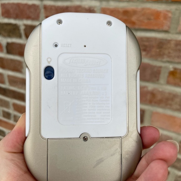 lluminated Word Search The Ultimate Word Game Collection Handheld TESTED WORKS - Picture 2 of 3